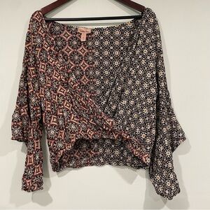 Willow and Root Open Asymmetrical 3/4 Sleeve Crop Blouse Women's size XL